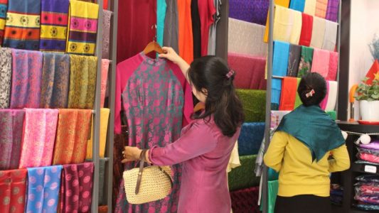Lụa Hà Đông: Tinh hoa lụa Việt